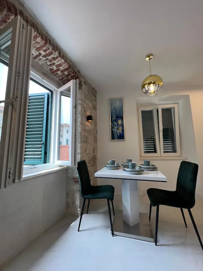 Madonna Apartment Split
