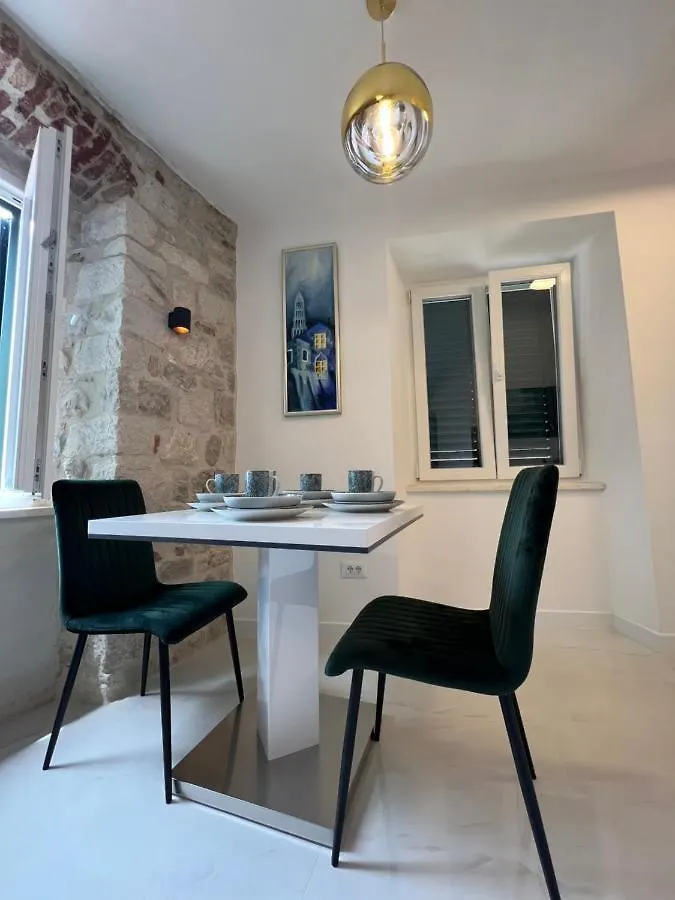 Madonna Apartment Split