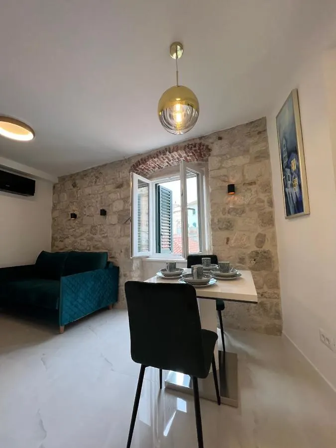 Madonna Apartment Split